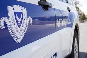 Παρέσυρε και λήστεψε 70χρονη ο 32χρονος που καταδιώχθηκε-Καταζητείτο και για κλοπή οχήματος