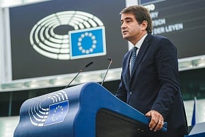 Ραφαέλε Φίτο: Ο άνθρωπος της Κομισιόν για το Κυπριακό – Ποιος είναι ο νέος ειδικός αντιπρόσωπος της ΕΕ