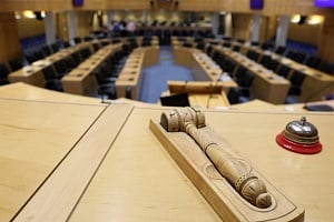 Συνταξιοδοτικό: Τι αλλάζει στο χρονοδιάγραμμα και ποια θέματα μένουν ανοικτά