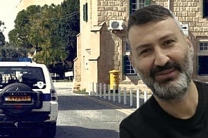 Κατέθεσε η χημικός στη δίκη Ζαβράντωνα, παρουσιάστηκαν τα 15 κιλά κοκαΐνης-Έφεραν λογότυπα, έδειξε την Λατινική Αμερική για την πα