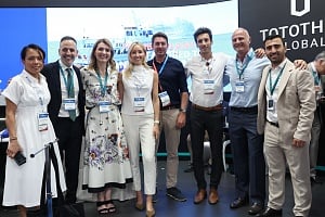 Tototheo Global &kappa;&alpha;&iota; Eutelsat &upsilon;&pi;έ&gamma;&rho;&alpha;&psi;&alpha;&nu; &sigma;&upsilon;&mu;&phi;&omega;&nu;ί&alpha; &sigma;&upsilon;&nu;&epsilon;&rho;&gamma;&alpha;&sigma;ί&alpha;&sigmaf; &gamma;&iota;&alpha; &upsilon;&pi;&eta;&rho;&epsilon;&sigma;ί&epsilon;&sigmaf; &sigma;&upsilon;&nu;&delta;&epsilon;&sigma;&iota;&mu;ό&tau;&eta;&tau;&alpha;&sigmaf; &sigma;&tau;&omicron;&upsilon;&sigmaf; &tau;&omicron;&mu;&epsilon;ί&sigmaf; &tau;&eta;&sigmaf; &Nu;&alpha;&upsilon;&tau;&iota;&lambda;ί&alpha;&sigmaf;, &Epsilon;&pi;&iota;&chi;&epsilon;&iota;&rho;ή&sigma;&epsilon;&omega;&nu; &kappa;&alpha;&iota; &Delta;&eta;&mu;ό&sigma;&iota;&omicron;&upsilon; &Tau;&omicron;&mu;έ link_thumbnail=