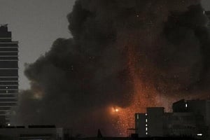 To Ιράν δεν διαπραγματεύεται «όσο δέχεται επίθεση» από Ισραήλ