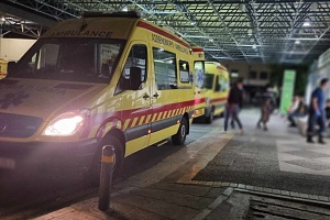 Στο Νοσοκομείο 20χρονος μετά από συμπλοκή: Εντοπίστηκε σε δρόμο με τραύμα στην πλάτη - Άφαντος ο δράστης