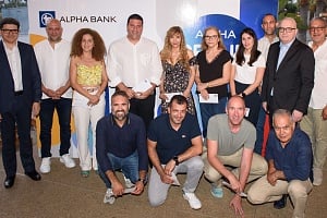 Alpha Bank &Kappa;&#973;&pi;&rho;&omicron;&upsilon;: &Omicron;&lambda;&omicron;&kappa;&lambda;&#942;&rho;&omega;&sigma;&epsilon; &mu;&epsilon; &epsilon;&pi;&iota;&tau;