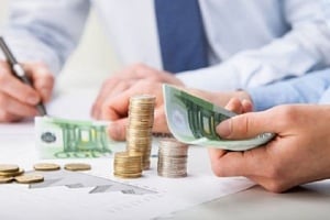Όλα όσα πρέπει να γνωρίζετε για τις αυξήσεις στα επιδόματα που αποφάσισε το Υπουργικό