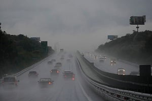 Από κίτρινη, πορτοκαλί η προειδοποίηση για την Byron, ποιές περιοχές επηρεάζονται