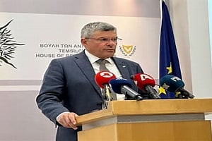 Εκτός πραγματικότητας τα νούμερα για αυξήσεις στο ρεύμα, είπε ο Υπουργός Ενέργειας
