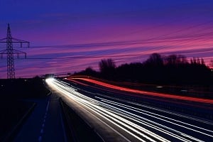 Επαναστατική τεχνολογία παίρνει τη σκυτάλη από την ηλιακή ενέργεια και παράγει ενέργεια στο νυχτερινό περιβάλλον