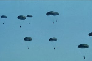 Ο πολιτικός κόσμος καταδικάζει και στέλνει μηνύματα για μαύρη επέτειο