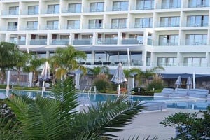 Στο 80% – 85% η πληρότητα των ξενοδοχείων τον Ιούλιο, σύμφωνα με τον ΠΑΣΥΞΕ
