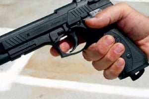 Κυκλοφορούν και οπλοφορούν Ποιοι και γιατί κρατούν όπλα στη Κύπρο