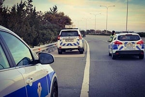 Τροχαίο με τέσσερα οχήματα στον αυτοκινητόδρομο-Κλειστή η δεξιά λωρίδα