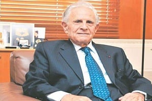 Έ&phi;&upsilon;&gamma;&epsilon; &alpha;&pi;ό &tau;&eta; &zeta;&omega;ή &omicron; &Nu;ί&kappa;&omicron;&sigmaf; &Sigma;&iota;&alpha;&kappa;ό&lambda;&alpha;&sigmaf;, &iota;&delta;&rho;&upsilon;&tau;ή&sigmaf; &tau;&omicron;&upsilon; &Omicron;&mu;ί&lambda;&omicron;&upsilon; CTC