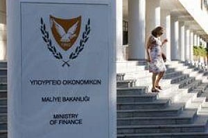 Προσήλωση σε σταθερό, διαφανές φορολογικό σύστημα, συνεχίζεται η διαβούλευση, λέει το ΥΠΟΙΚ