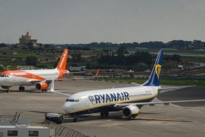 Ισπανία: Πρόστιμα €150 εκατ. σε αεροπορικές low cost για τις χειραποσκευές