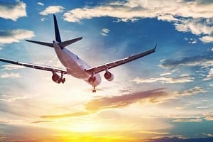 Mayday από IATA... Σε κίνδυνο ο στόχος απαλλαγής των αερομεταφορών από τον άνθρακα το 2050