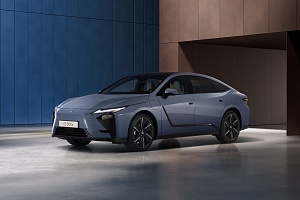 Νέο Lexus ES: Επαναπροσδιορίζει την πολυτέλεια και τη φινέτσα