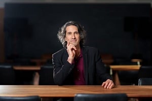 Καθηγητής του Πρίνστον σοκάρει με το βιβλίο του: Το ανθρώπινο είδος δεν είναι δυαδικό