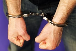 34 συλλήψεις μετά από επιχείρηση στη Λεμεσό, οι 20 παράνομοι μετανάστες. Γερό πρόστιμο σε 3 εργοδότες