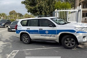 Συναγερμός στο Κίτι - Αποκλείστηκε χώρος κοντά σε τραπεζικό ίδρυμα