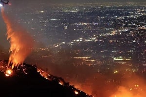 Ακυρώθηκαν όλες οι εκδηλώσεις στο Χόλιγουντ λόγω των καταστροφικών πυρκαγιών