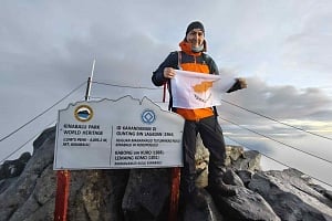 f26b3fce 43b0 463e b77c c70887217593