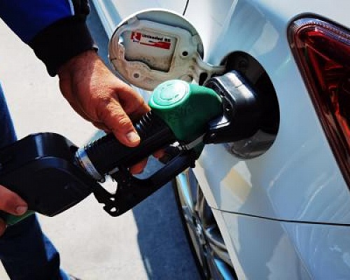 Μέχρι και 15 σεντ πιο ακριβή η βενζίνη σε διάστημα δυο εβδομάδων (ΒΙΝΤΕΟ)