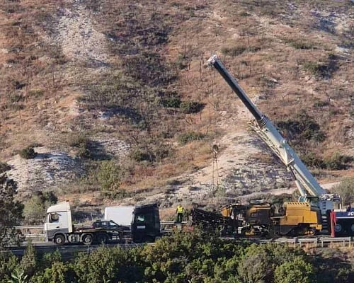 ΦΩΤΟ: Γι' αυτό τυλίχθηκε στις φλόγες το φορτηγ