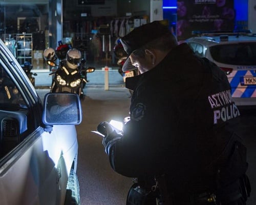 Μέσα σε ένα βράδυ 13 συλλήψεις: Τι έδειξαν οι έλεγχοι της Αστυνομίας