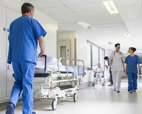 6.243 ασθενείς στο εξωτερικό για θεραπεία - Στα 140 εκατομμύρια το κόστος