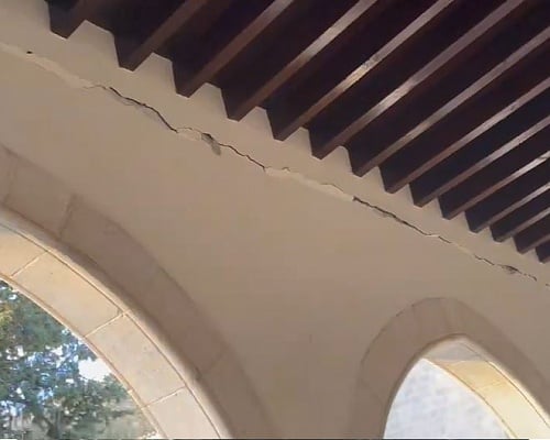 Σεισμός στην Κύπρο: Ρωγμές σε διάφορα σημεία της μονής Αγίου Νεοφύτου