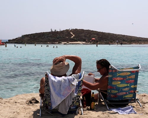 «Χτυπά» το 38αρι ο υδράργυρος: Τι καιρό θα κάνει το τριήμερο του κατακλυσμού
