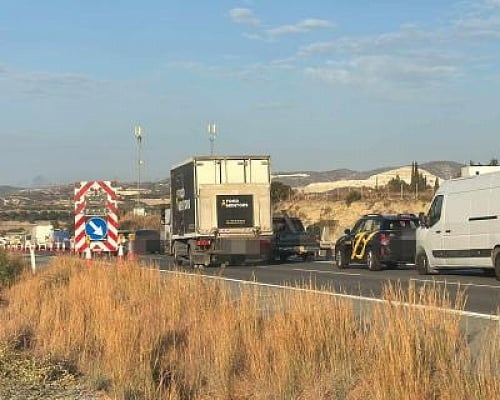 ΒΙΝΤΕΟ: Κυκλοφοριακό χάος στο highway λόγω έργων, «μαρτύριο» για τους οδηγούς