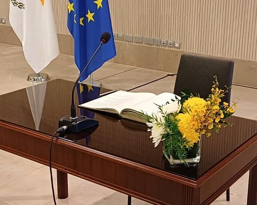 LIVE: Αναλαμβάνουν καθήκοντα οι νέοι υπουργοί