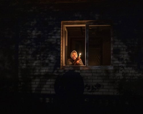 Έπεσε το ρεύμα βραδιάτικα: Περιοχές θα μείνουν «στο σκοτάδι» Η αποκατάσταση μπορεί να πάρει μέχρι και τρεις ώρες