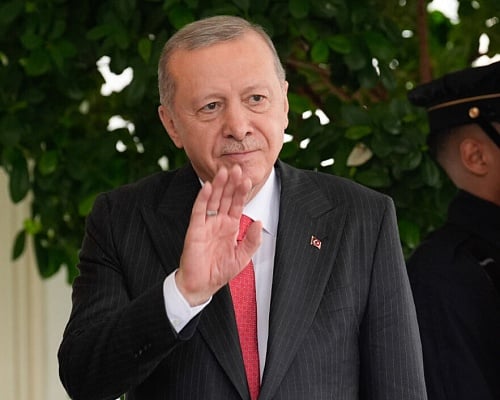 Διπλωματικό θρίλερ πριν τη σύνοδο στην Αίγυπτο - Ερντογάν και Ιρακινός πρωθυπουργός απείλησαν να μην πάνε αν βρισκόταν εκεί ο Νετανιάχου