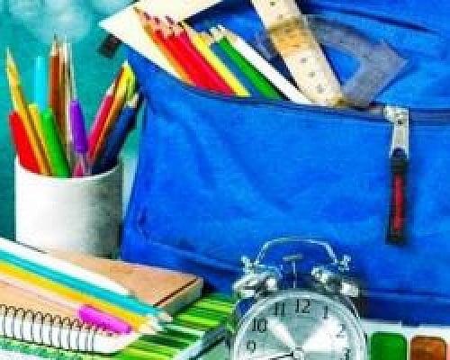 Πάνω από 600 παιδιά από τις πυρόπληκτες περιοχές λαμβάνουν σχολικά είδη από το ΠΣΣΕ-«Η κοινωνία υποφέρει»