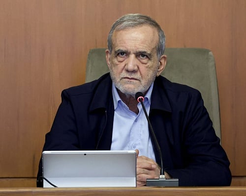 Πεζεσκιάν: Χαιρετίζει μια «ιστορική» συμφωνία με ΗΠΑ για το τέλος του πολέμου