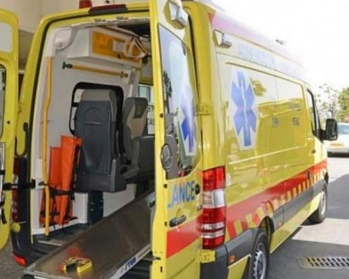 Ανατράπηκε όχημα - Μητέρα και κόρη στο Νοσοκομείο Ανατράπηκε όχημα - Μητέρα και κόρη στο Νοσοκομείο
