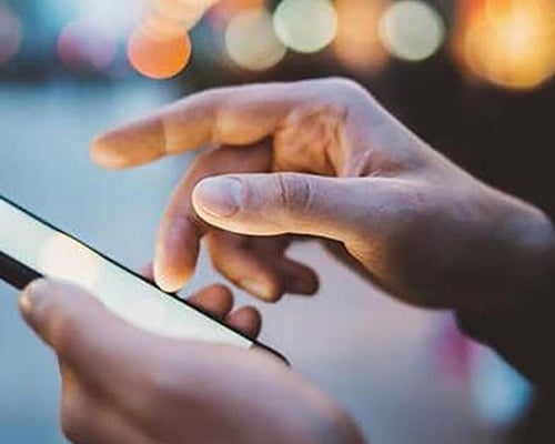 Συνεχίζονται ψευδή μηνύματα για εξώδικα, 32χρονη απώλεσε 14 χιλιάδες ευρώ