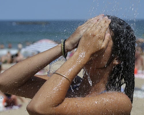 Νέα κίτρινη προειδοποίηση για καύσωνα, πότε πέφτει η θερμοκρασία