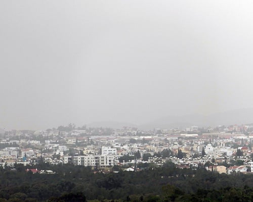 «Μπορεί να προκαλέσει μόνιμο κακό»: SOS για το νέο ισχυρό κύμα σκόνης που «χτυπά» την Κύπρο