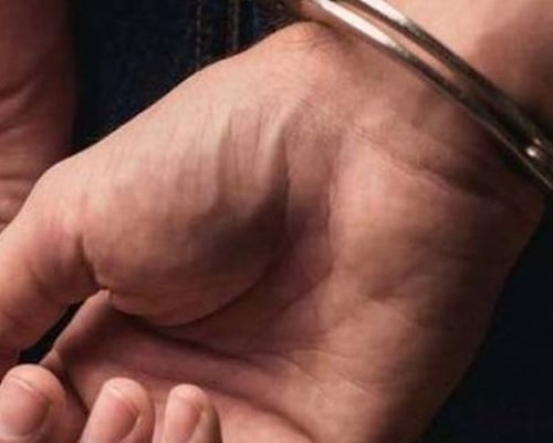 Πήγε μεθυσμένος στο αεροδρόμιο, προκαλούσε ανησυχία και κατέληξε με χειροπέδες