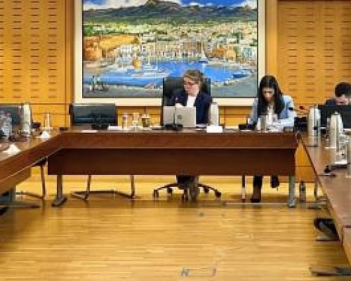 Στους 175.677 οι νόμιμοι υπήκοοι τρίτων χωρών στην Κύπρο-Κατέθεσε στοιχεία στην Επιτροπή Οικονομικών το Υφ. Μετανάστευσης