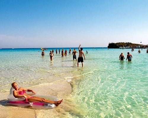 Καλοκαίρι με βροχές, 38αρια και ομίχλη- Πότε αλλάζει ο καιρός