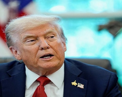 Η δημοτικότητα του Τραμπ υποχωρεί στο χαμηλότερο επίπεδο της θητείας του Η δημοτικότητα του Τραμπ υποχωρεί στο χαμηλότερο επίπεδο της θητείας του