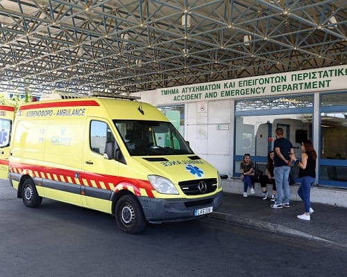 Αναστάτωση στο ΤΑΕΠ: 32χρονος ασθενής έξω φρενών κλώτσησε γυναίκα αστυνομικό