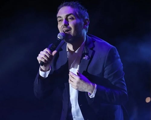 Ο Μιχάλης Χατζηγιάννης ακυρώνει τις εμφανίσεις του λόγω επιδείνωσης χρόνιου προβλήματος υγείας