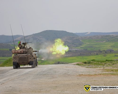 Ανατροπή τεθωρακισμένου: Πώς έγινε το ατύχημα με το Cascavel που τραυμάτισε στρατιώτη και δόκιμο