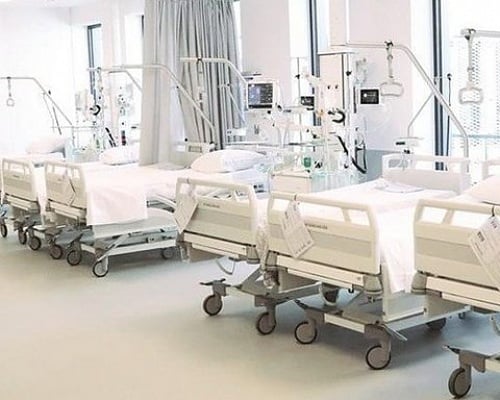 Σε δίκη ο 49χρονος νοσηλευτής, στο κατηγορητήριο μόνο το αδίκημα της άσεμνης επίθεσης-Ελεύθερος υπό όρους